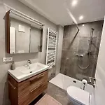 Idyllische In Zentrumsnaehe Mit Parkplatz 1 Apartamento