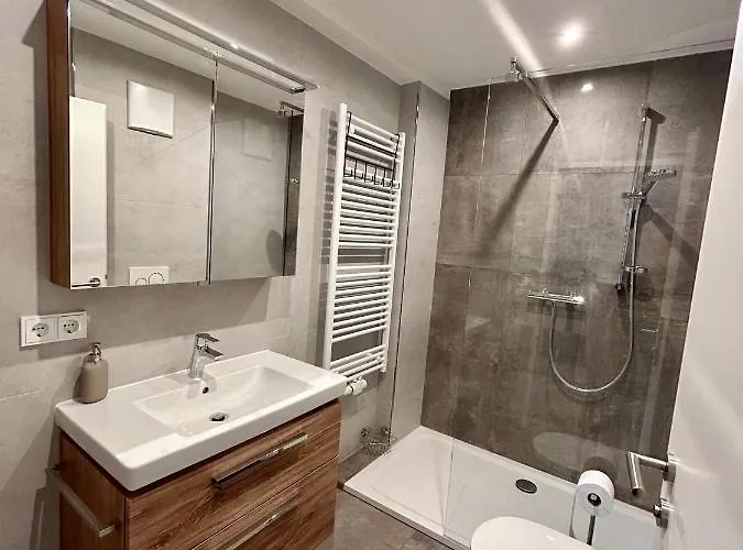 Idyllische In Zentrumsnaehe Mit Parkplatz 1 شقة